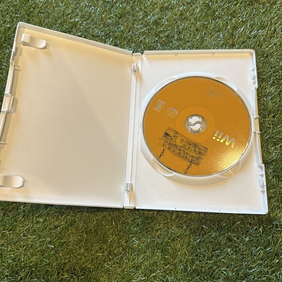 Lot Of 9 Nintendo Wii Games Just Dance 1 & 2 Sonic Deer Drive iCarly Help Wanted - Picture 8 of 16